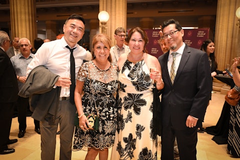 26gala28